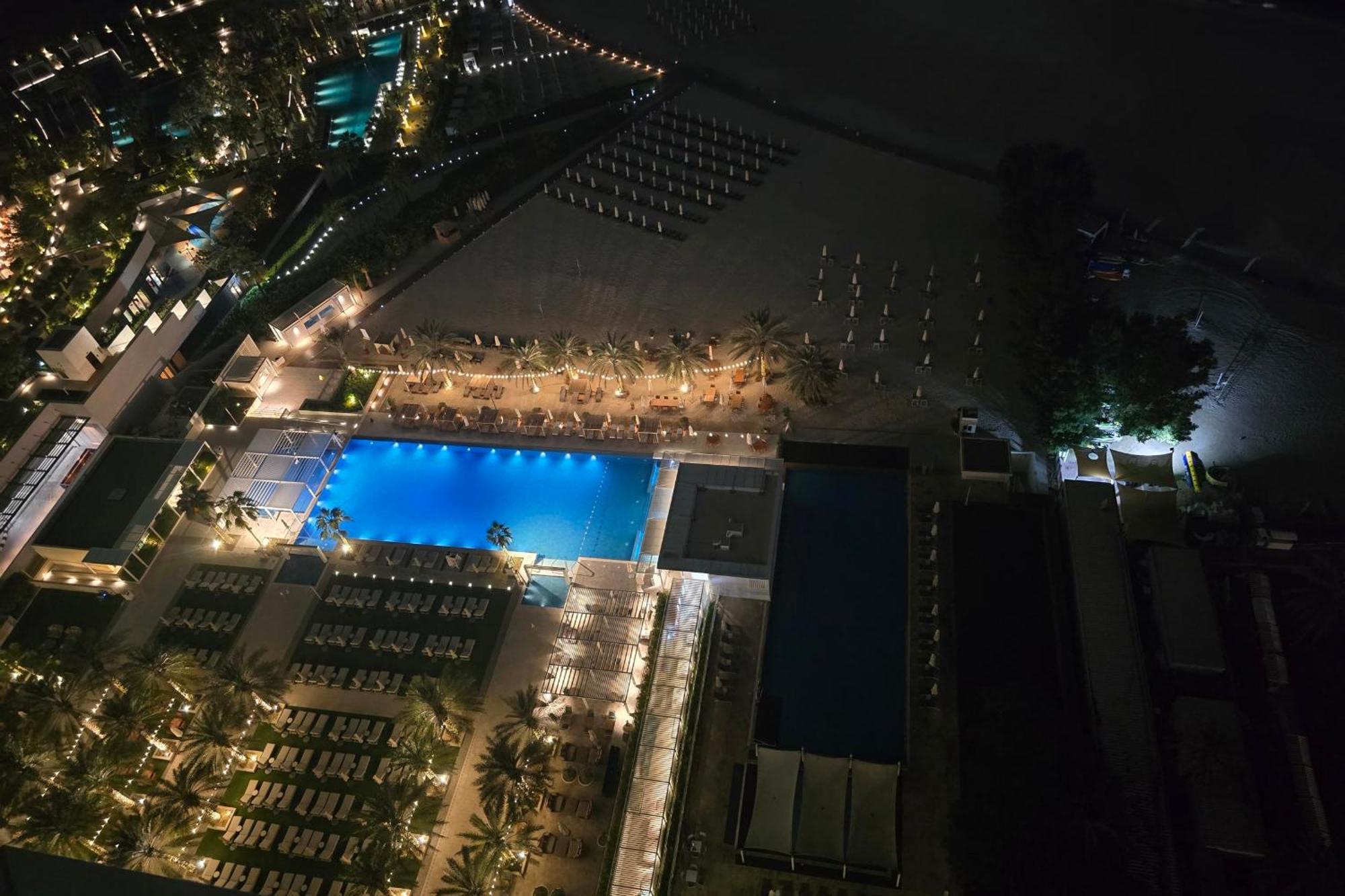 Beachfront 250 View Private High Floor * Dubai